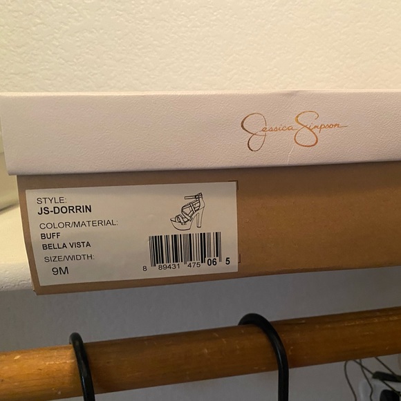 Jessica Simpson Heels - Picture 4 of 7